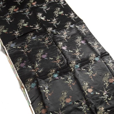 Lot 215 - Long silk bolt/strip of cloth Chinese of black...