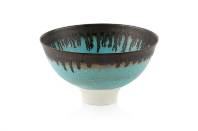 Lot 759 - Peter Wills (b.1955) Footed bowl porcelain,...