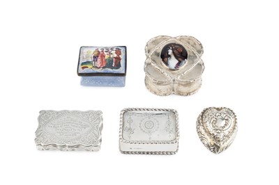 Lot An Edwardian silver box, of quatrefoil outline,...