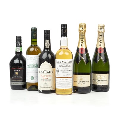 Lot 198 - A bottle of The Bailie Nicol Jarve, old scotch...