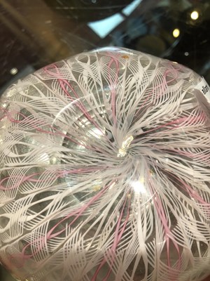 Lot 846 - Venini Handkerchief vase latticino glass 9.5cm...