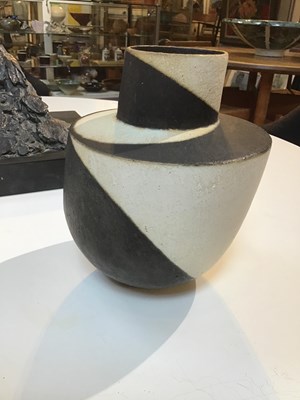 Lot 514 - John Ward (1938-2023) Angular vessel black and...