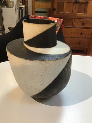 Lot 514 - John Ward (1938-2023) Angular vessel black and...