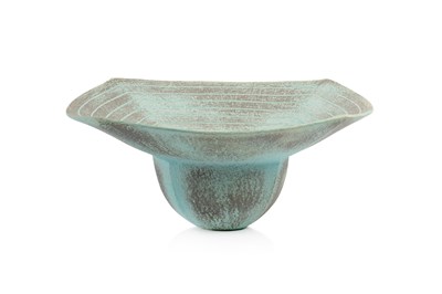 Lot 518 - John Ward (1938-2023) Bowl with flared rim...