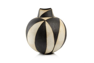 Lot 517 - John Ward (1938-2023) Large vessel black and...