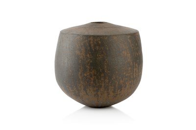 Lot 509 - John Ward (1938-2023) Vessel mottled dark...