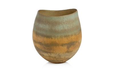 Lot 512 - John Ward (1938-2023) Vessel with undulating...