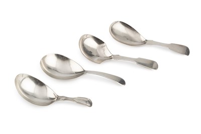 Lot 504 - A George III silver old English pattern caddy...