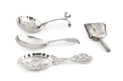 Lot 505 - A George IV silver fiddle pattern caddy spoon,...
