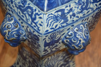 Lot 424 - Blue and white 'fang zun' altar vase Chinese,...