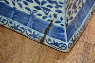 Lot 424 - Blue and white 'fang zun' altar vase Chinese,...