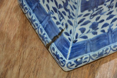 Lot 424 - Blue and white 'fang zun' altar vase Chinese,...