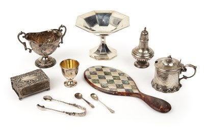 Lot 213 - Group of various silver and miscellaneous...