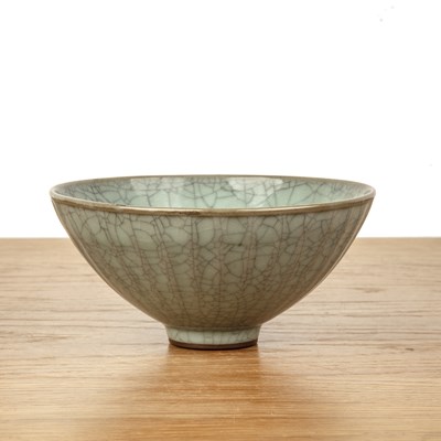 Lot 431 - Guan ware celadon bowl Chinese, 18th/19th...