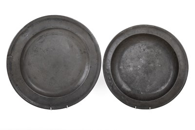 Lot 1173 - Two peices of 18th century pewter