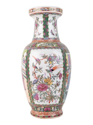 Lot 279 - A modern Chinese famille verte vase