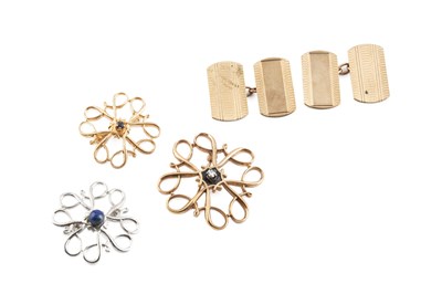 Lot 134 - A collection of jewellery, comprising two...