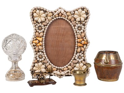 Lot 329 - A group of decorative ornaments