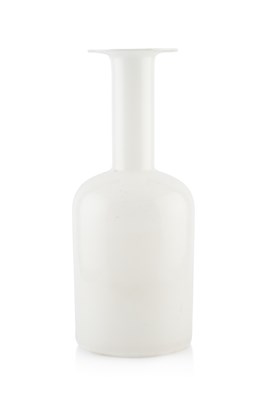 Lot 831 - Otto Brauer (1897-1938) for Holmgaard Gulvase...