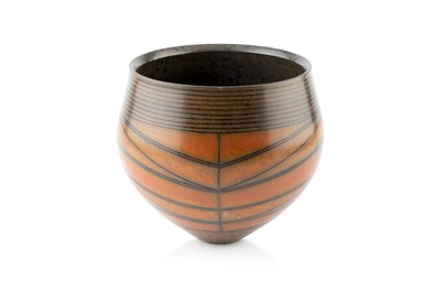 Lot 701 - Duncan Ross (b.1943) Vase burnished terra...