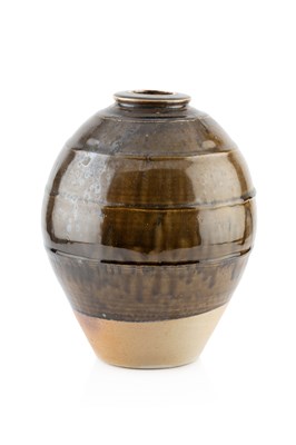 Lot 649 - Phil Rogers (1951-2020) Large vase dark green...