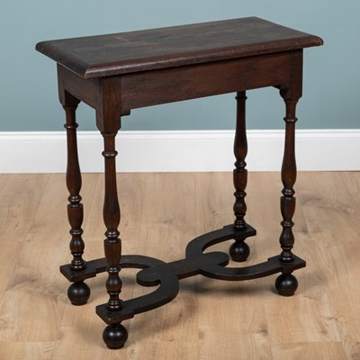 Lot 1011 - An oak William and Mary-style side table