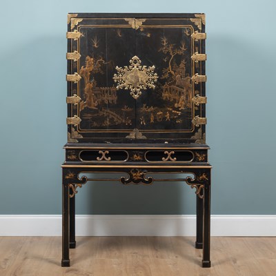Lot A George i Jappaned and engraved gilt brass mounted cabinet