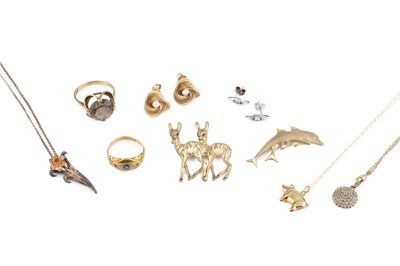 Lot 83 - A collection of jewellery, comprising a...