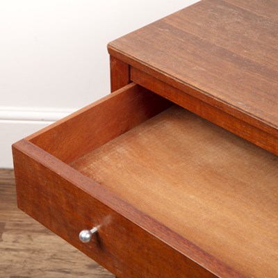 Lot Gordon Russell of Broadway Chest of three...