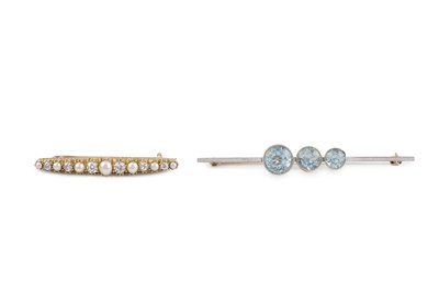 Lot 440 - A diamond set bar brooch, designed as a convex...