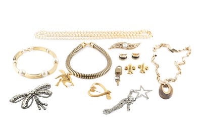Lot 129 - A collection of costume jewellery, to include...