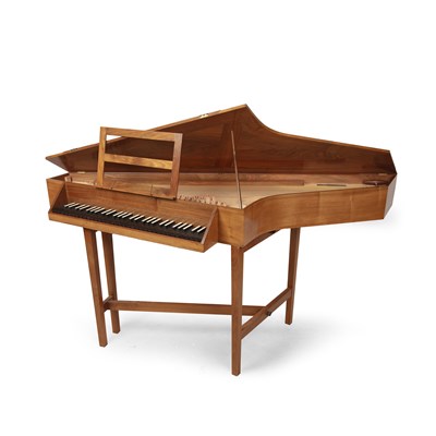 Lot 99 - A 20th century walnut cased spinet, with five...