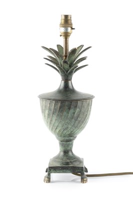 Lot 907 - Hollywood Revival Pineapple lamp brass with...