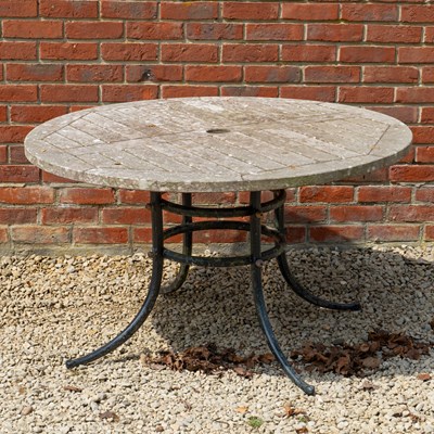 Lot 1368 - A circular garden table