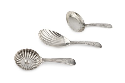 Lot 507 - A George III silver caddy spoon, with...