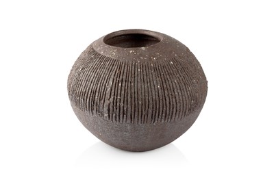 Lot 544 - Bryan Newman (1935-2019) Large vase stoneware...