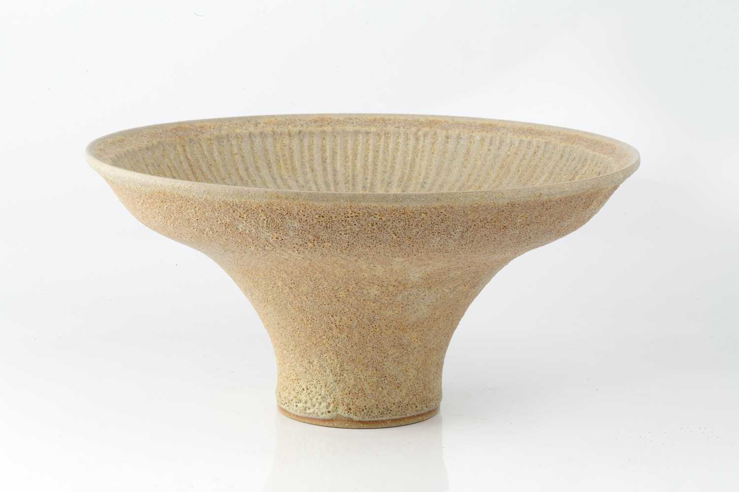 Lot 628 - Chris Carter (b.1945) Footed bowl stoneware...