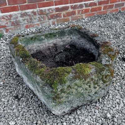 Lot 1480 - An old stone trough
