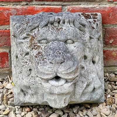Lot 1431 - A cast reconstituted stone lion mask fountain head