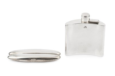 Lot 621 - A George V silver hip flask, of curved...