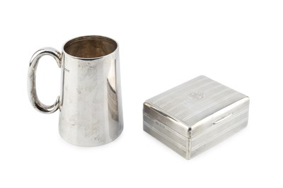 Lot 207 - A George V silver commemorative pint tankard,...