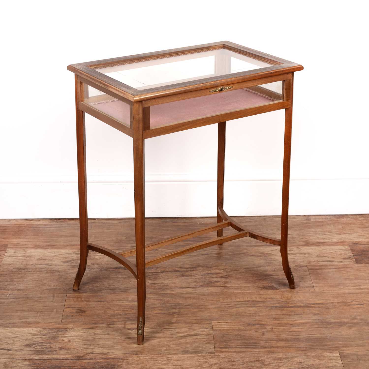 Lot 33 - Mahogany and inlaid bijouterie table with a...