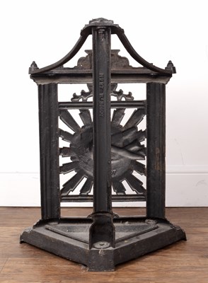 Lot Aesthetic movement Cast iron, stick or...