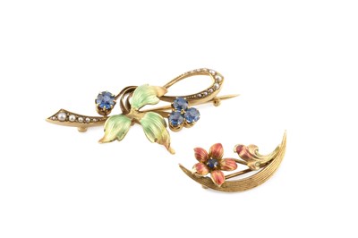 Lot 252 - An Art Nouveau enamel and gem set brooch,...