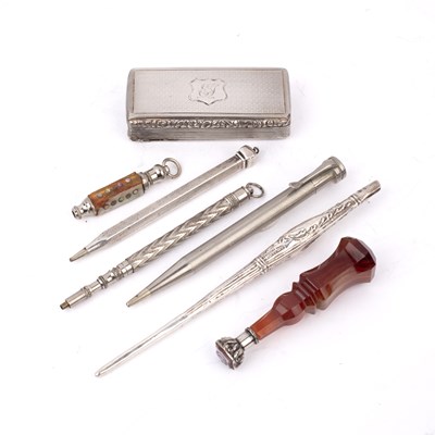 Lot 239 - Collection of propelling pencils and objets de...
