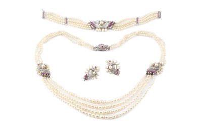 Lot 58 - A diamond, natural pearl, untested pearl and...