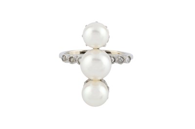 Lot 35 - A cultured pearl and diamond dress ring,...