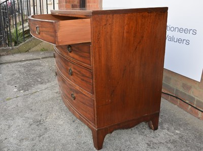 Lot 26 - Mahogany chest of drawers 19th Century, bow...