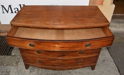 Lot 26 - Mahogany chest of drawers 19th Century, bow...