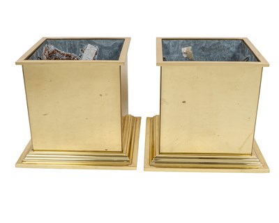Lot 1161 - A pair of brass jardinières